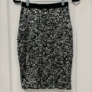 NWT H&M BLACK SEQUIN PENCIL SKIRT